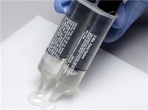 چسب رزینی چیست و چه کاربردی در تزریق پلاستیک دارد؟