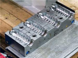 قالب سازی پلاستیک و تأثیر آن در صنعت